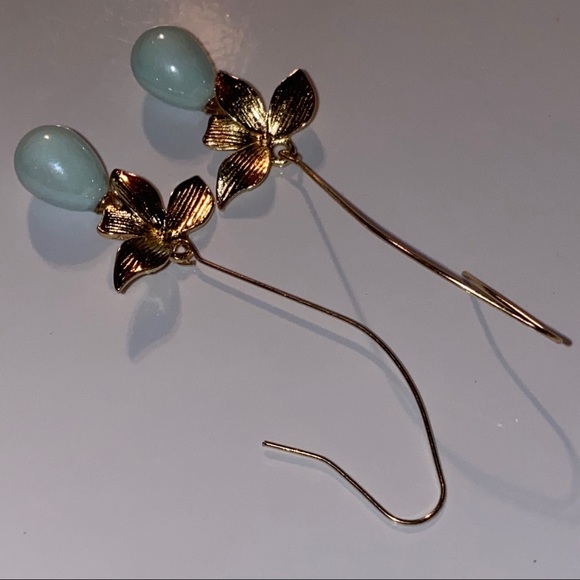 Flower Drop Earing - Picture 6 of 9